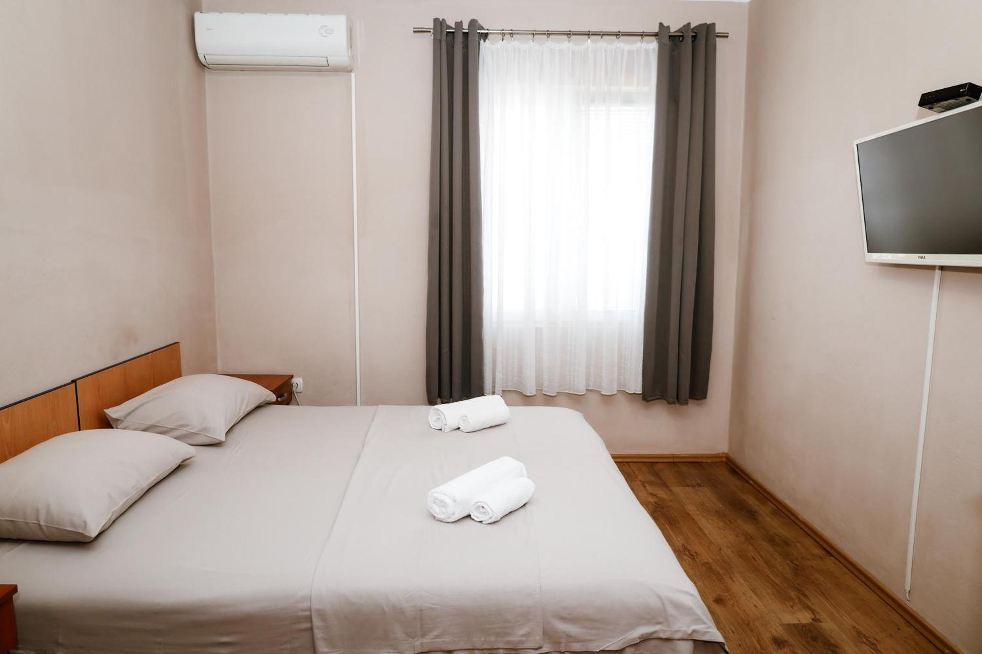 טיווט Apartments Djukic מראה חיצוני תמונה