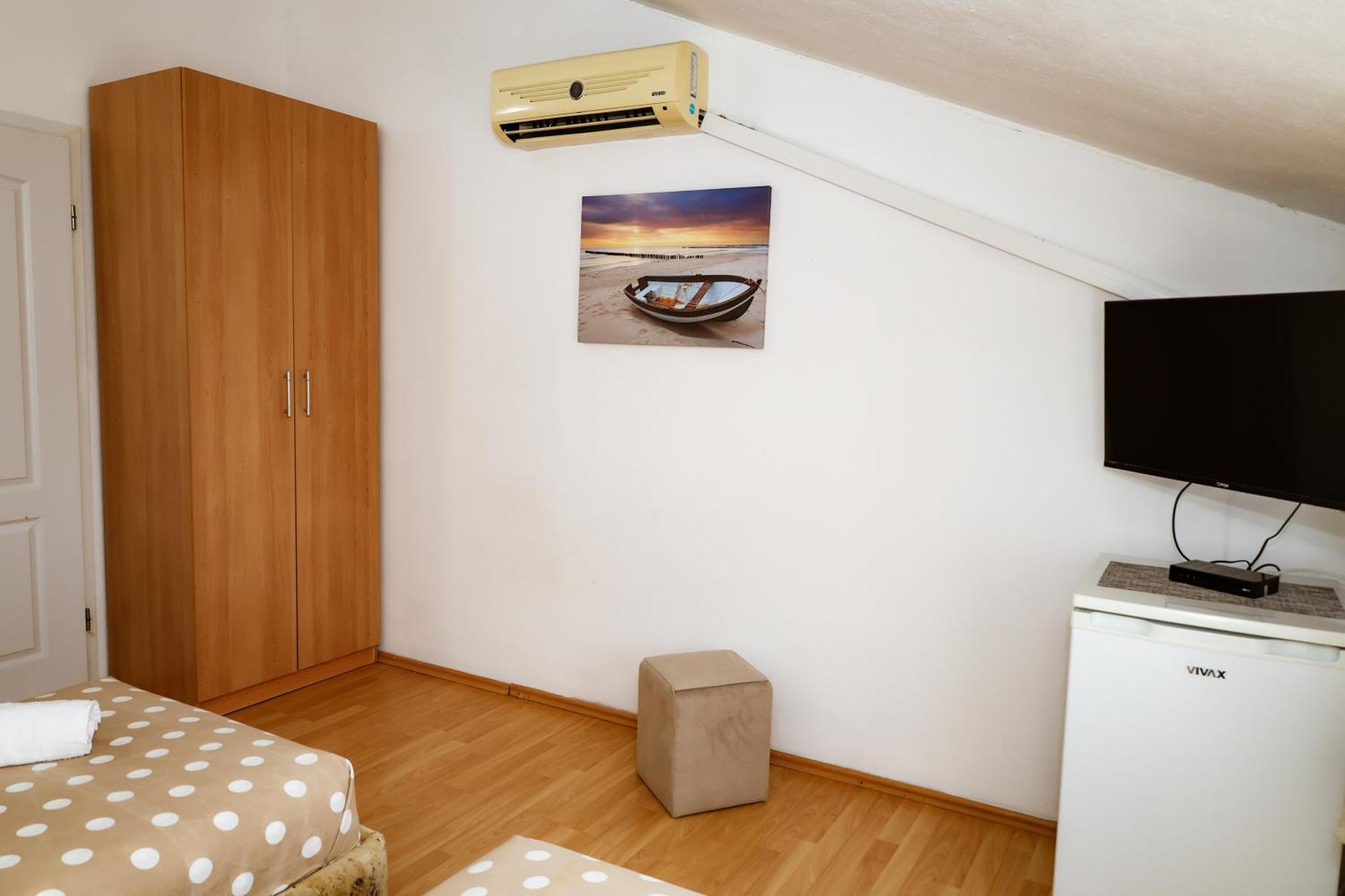 טיווט Apartments Djukic מראה חיצוני תמונה