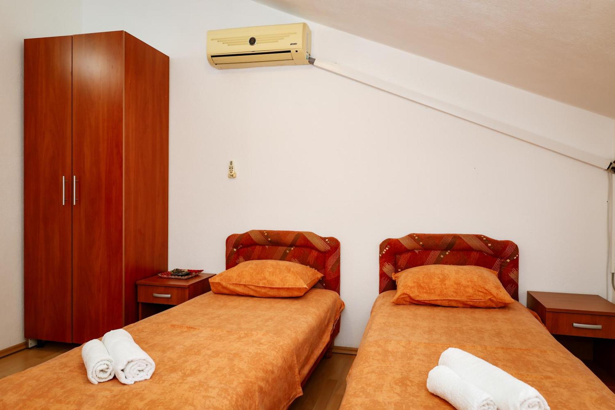 טיווט Apartments Djukic מראה חיצוני תמונה